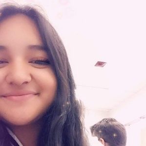 Meet your Posher, Laisha